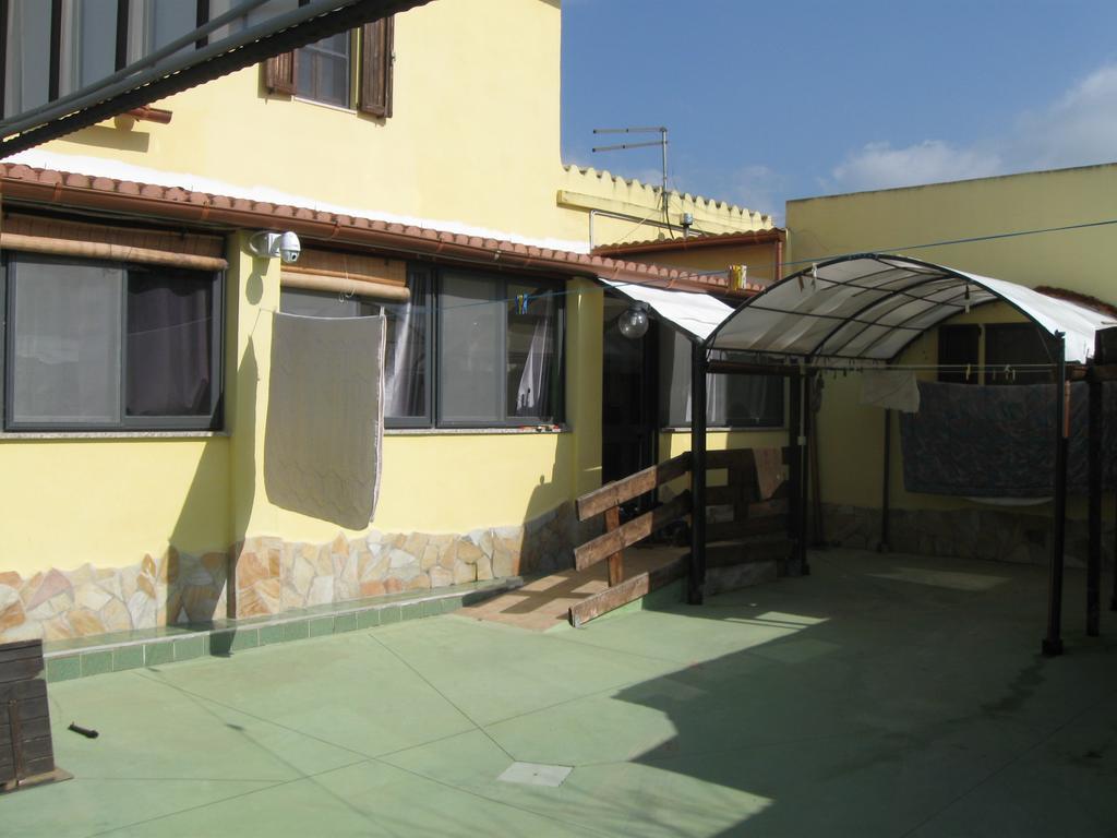 Casa Campidanese Hotel Сант'Изидоро Екстериор снимка